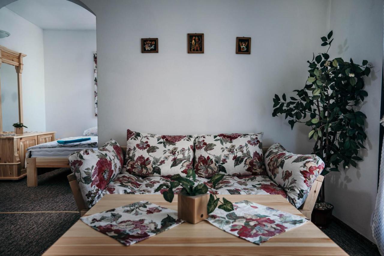 Albergue Miedzynarodowe Schronisko Mlodziezowe Ptsm Szarotka Zakopane Exterior foto