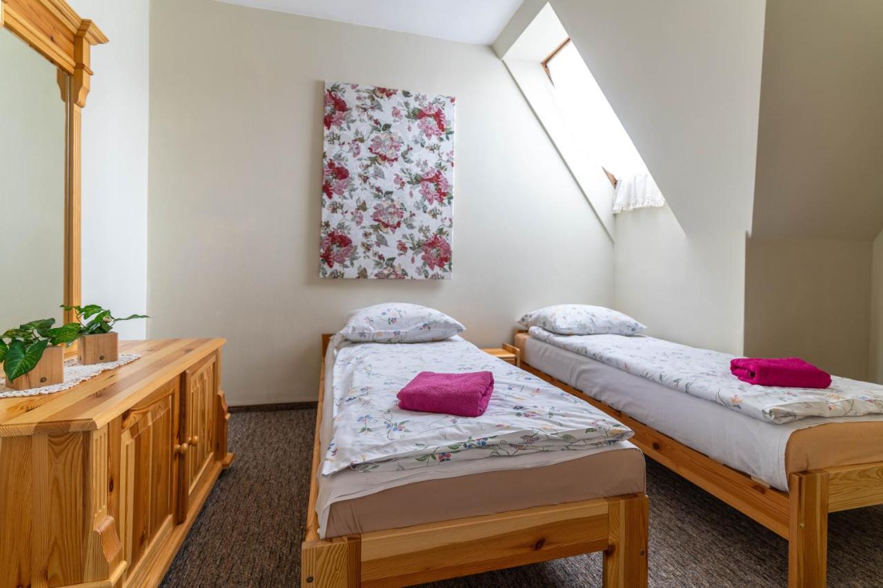 Albergue Miedzynarodowe Schronisko Mlodziezowe Ptsm Szarotka Zakopane Exterior foto